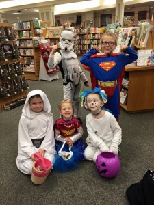 Kitty Eowyn w:friends, Halloween 2015               